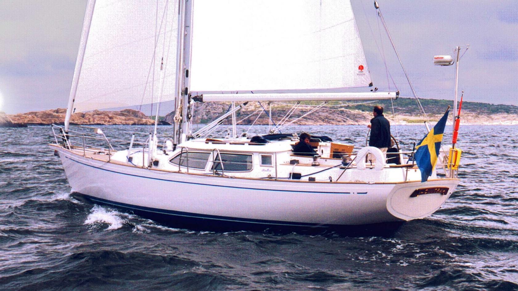 fantasi 37 yacht